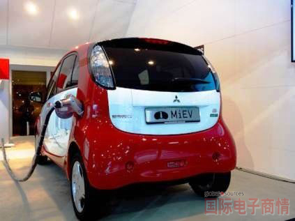 2012年度巴黎車(chē)展:三菱的i-MieV 車(chē)款配備高容量鋰離子電池與小型化、高輸出量電動(dòng)馬達